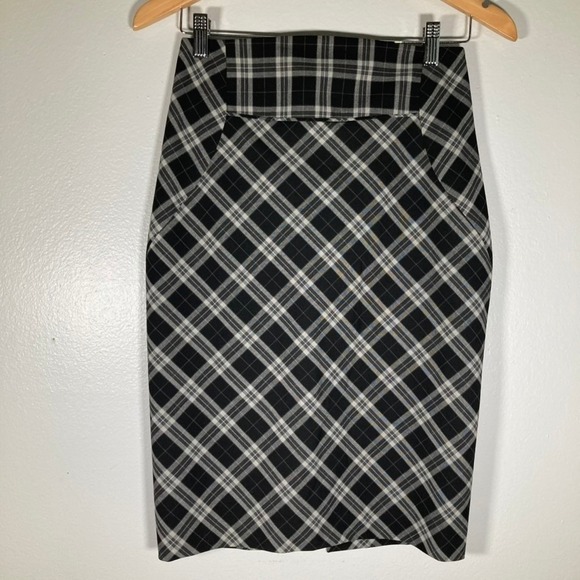 Express Design Studio Dresses & Skirts - Express Womens Size 2 Black White Plaid Pencil Skirt High Waist Knee Length